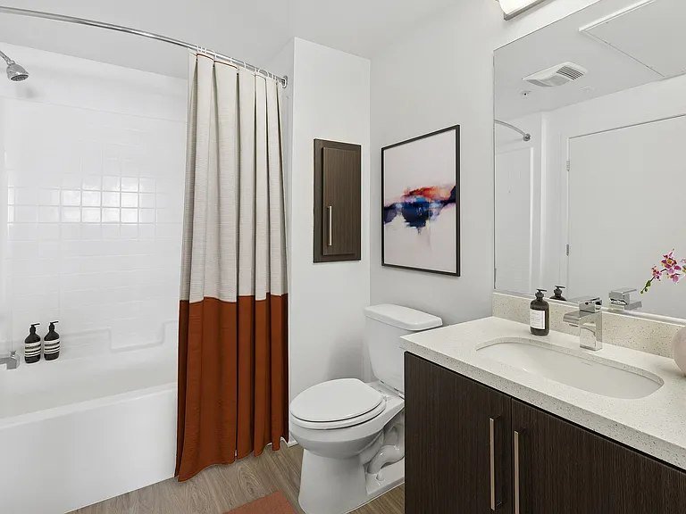 Charming 1-Bedroom Apartment in Downtown Los Angeles