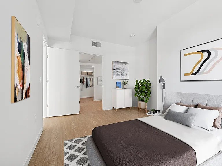Modern Apartment in Prime Los Angeles Location