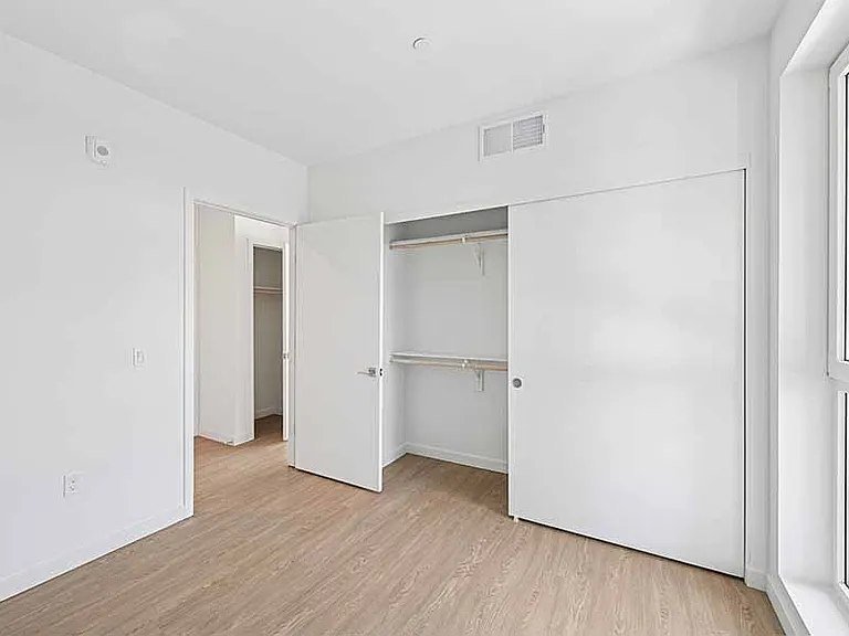 Modern Apartment in Prime Los Angeles Location