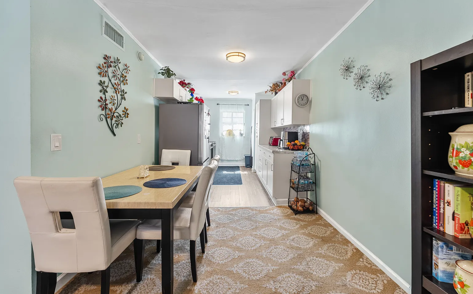 Newly Renovated 2-Bedroom Condo for Rent