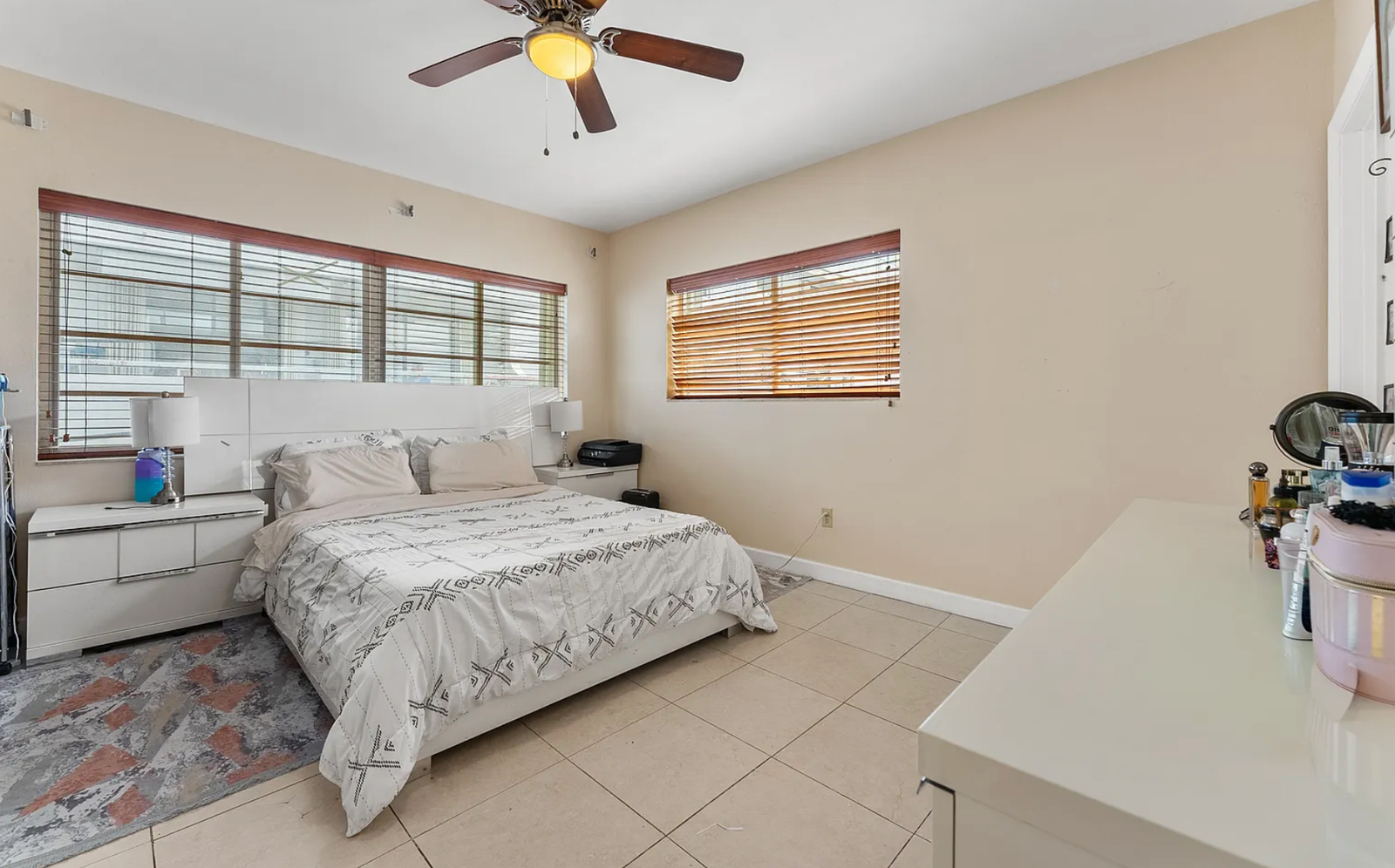 Newly Renovated 2-Bedroom Condo for Rent