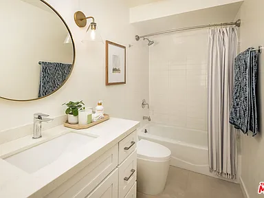 Convenient Los Angeles Rental with Short-Term Lease Options
