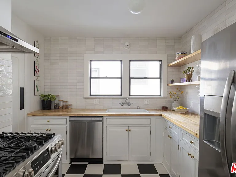 Rental in Prime Los Angeles Location