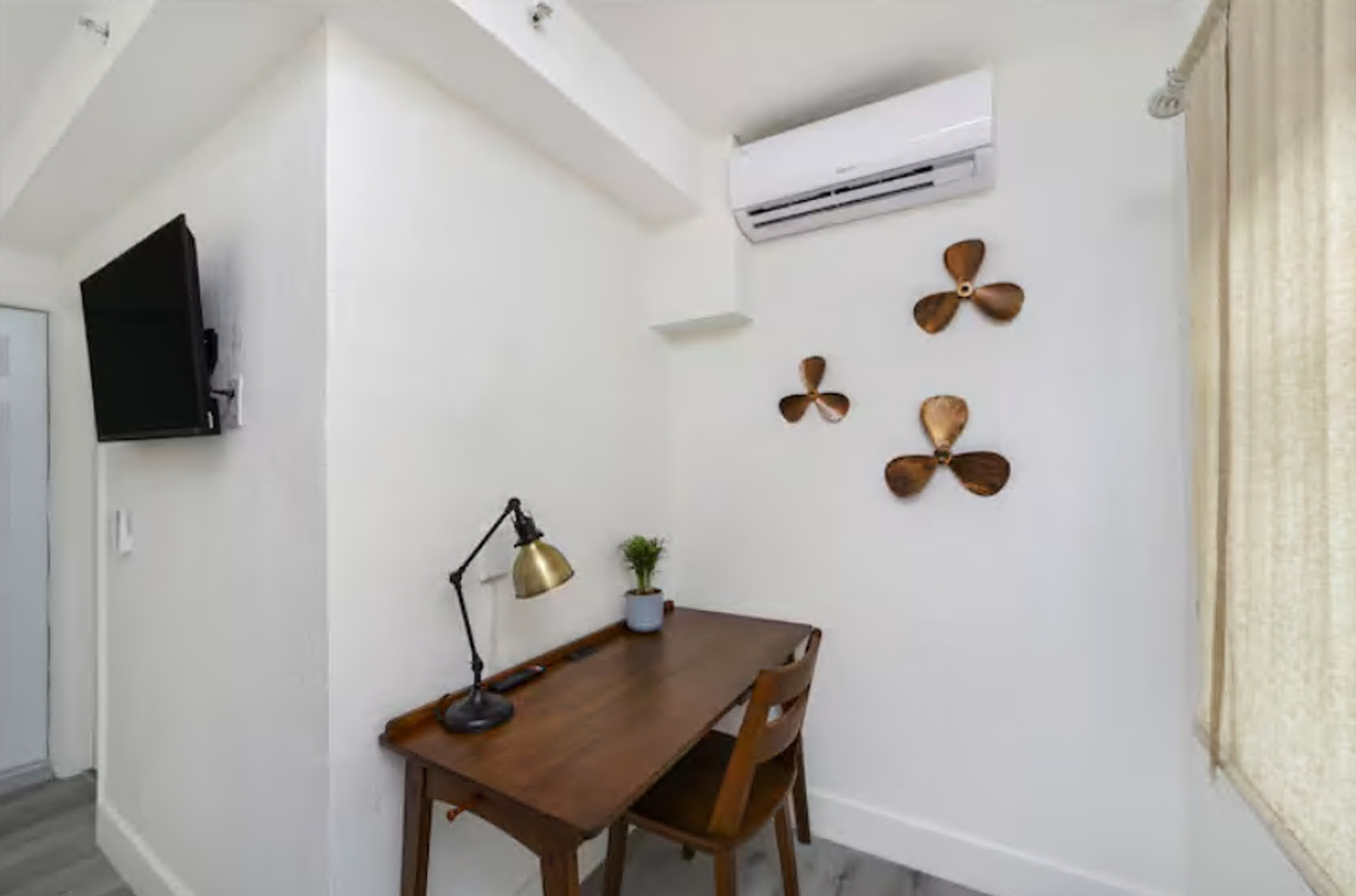 Cozy 1 Bed / 1 Bath Private Unit – Miami Beach
