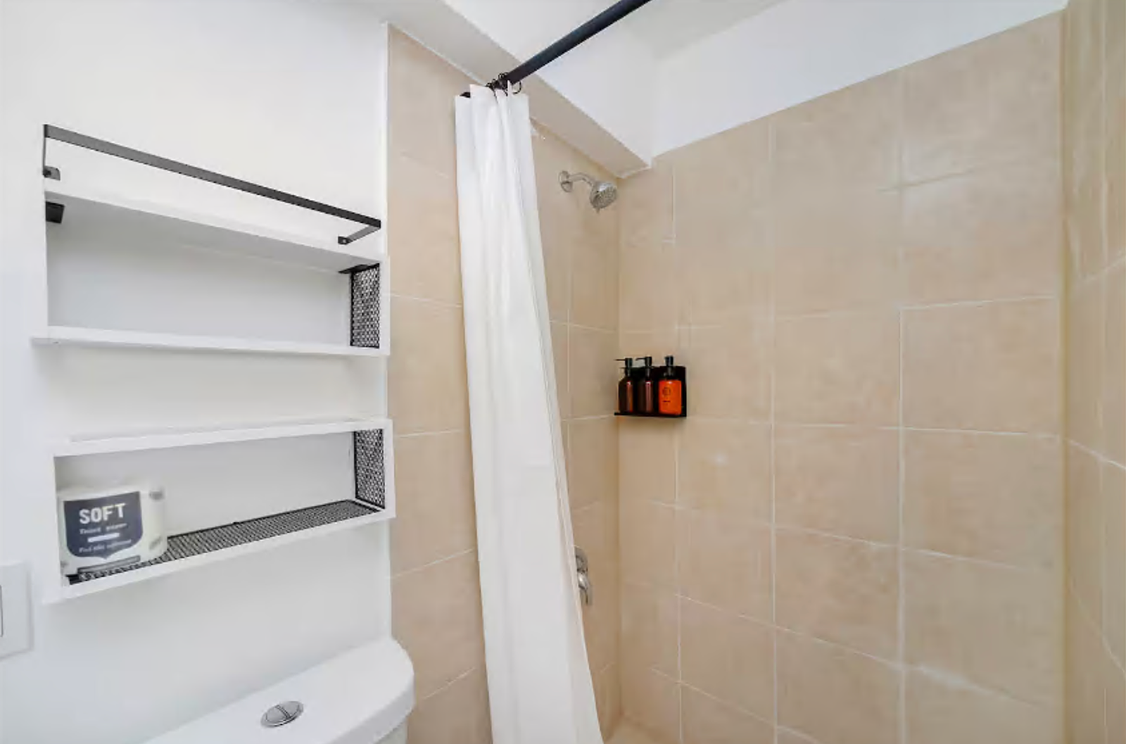 Cozy 1 Bed / 1 Bath Private Unit – Miami Beach