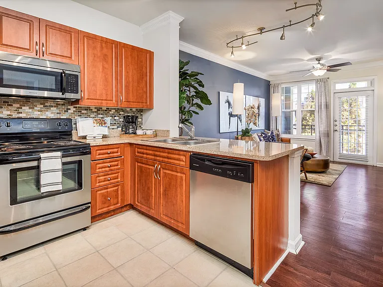Charming Home in Atlanta, GA – Convenient Location & Modern Comfort