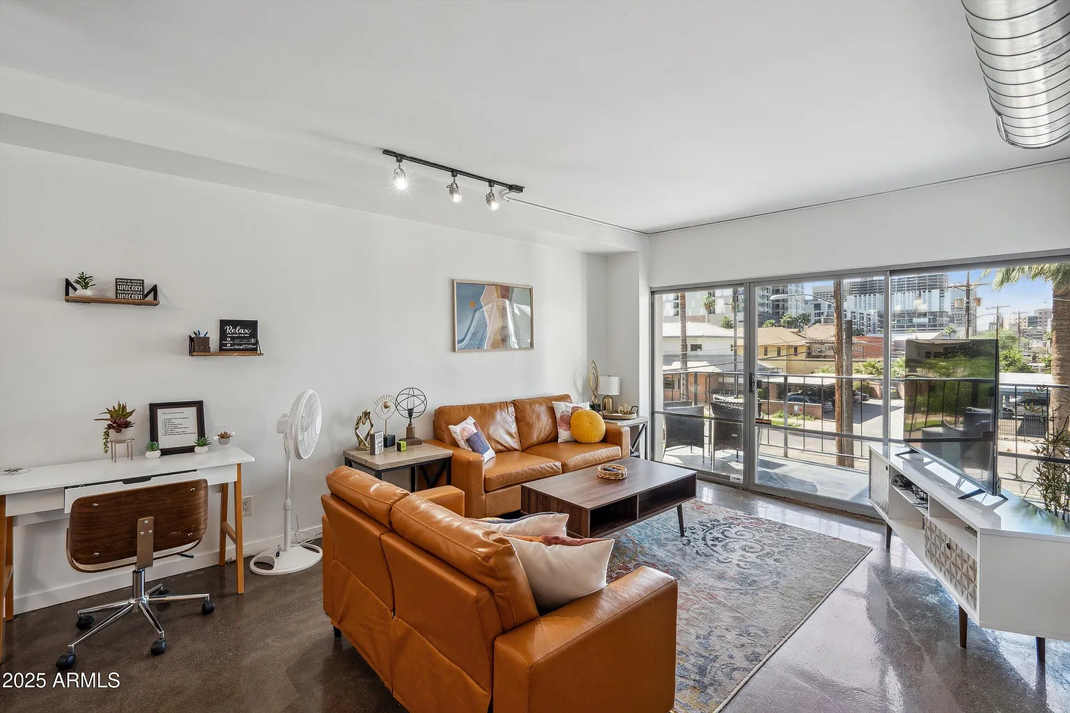 Welcome to this stylish 1-bedroom, 1-bathroom condo 