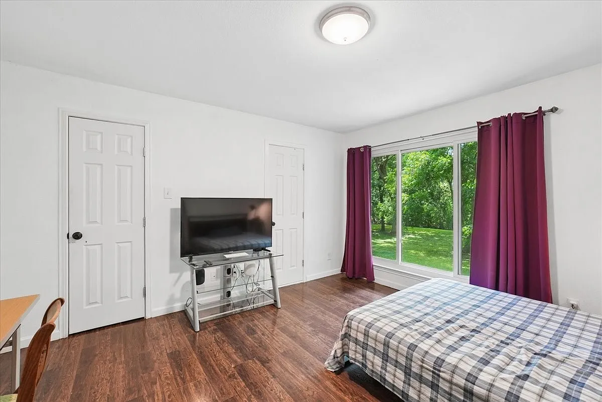 Bright & Comfortable Condo in Prime Dallas Location – Easy City Living