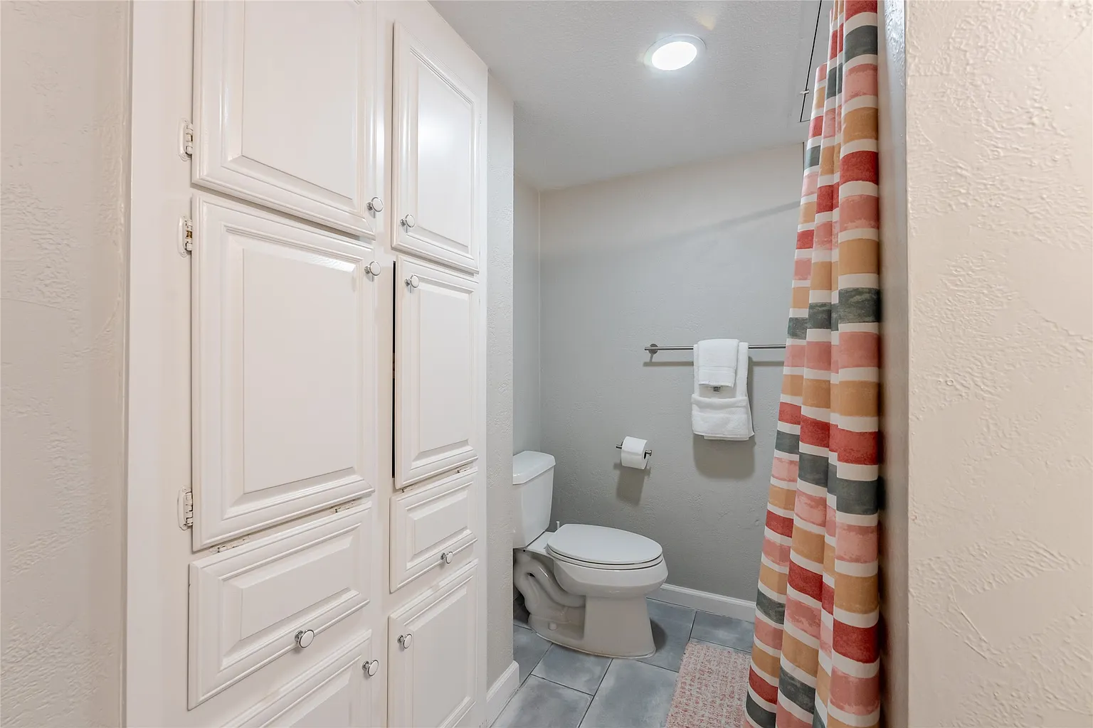Comfortable Condo in Prime Dallas Location