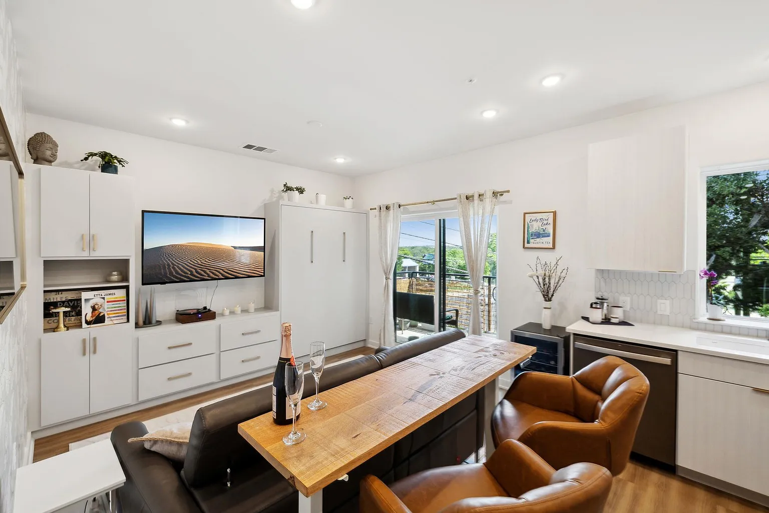 Cozy Condo in South Austin – Prime Location & Easy Living