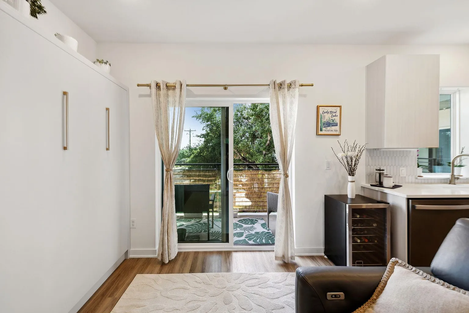Cozy Condo in South Austin – Prime Location & Easy Living