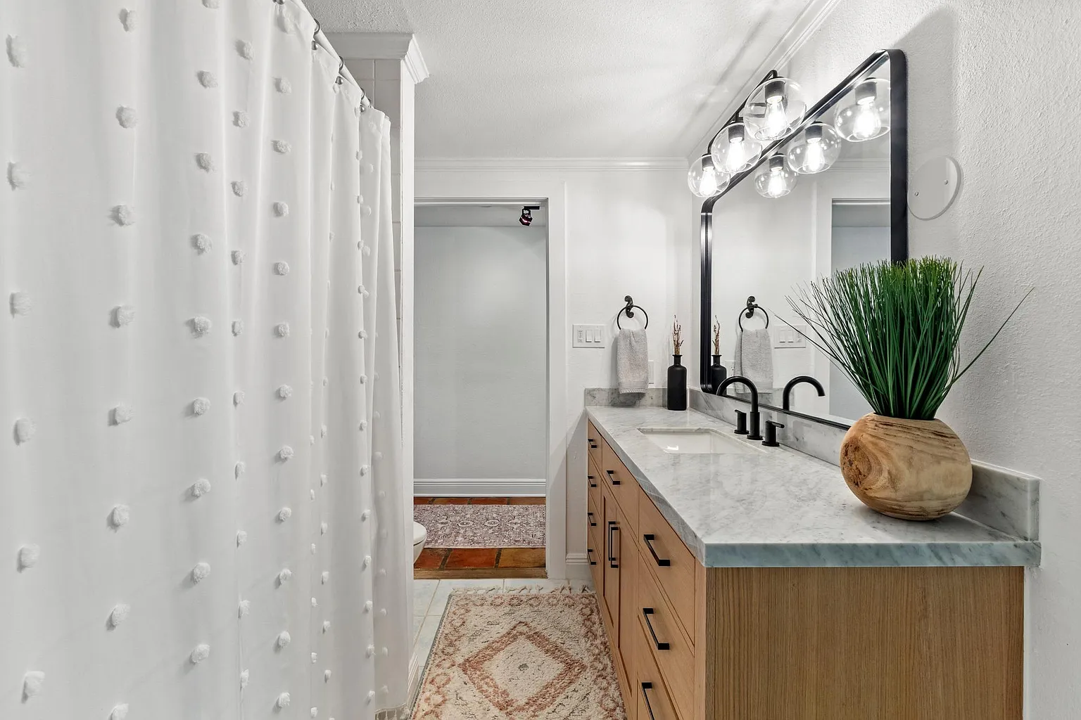 Cozy 1BR Condo in the Heart of Austin – Prime Location & Comfort