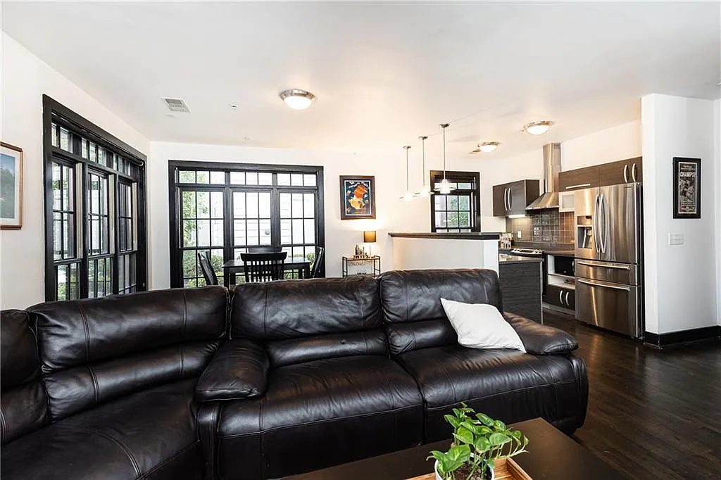 Move-In Ready 1 Bedroom Condo