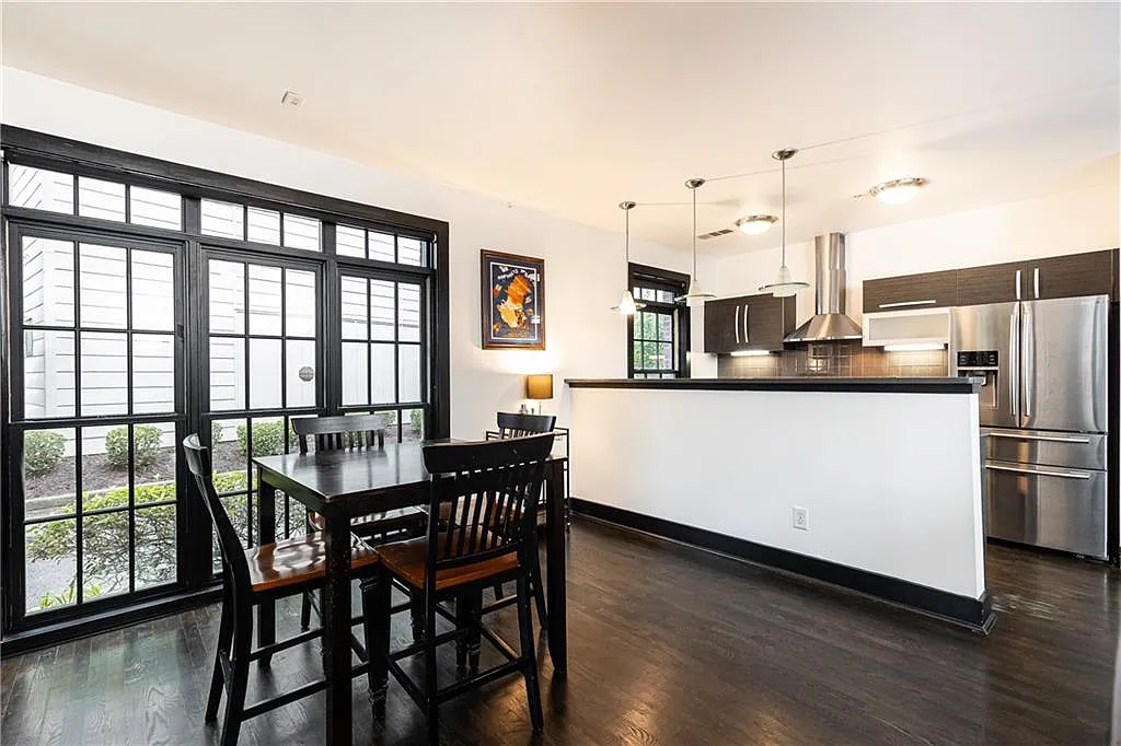 Move-In Ready 1 Bedroom Condo