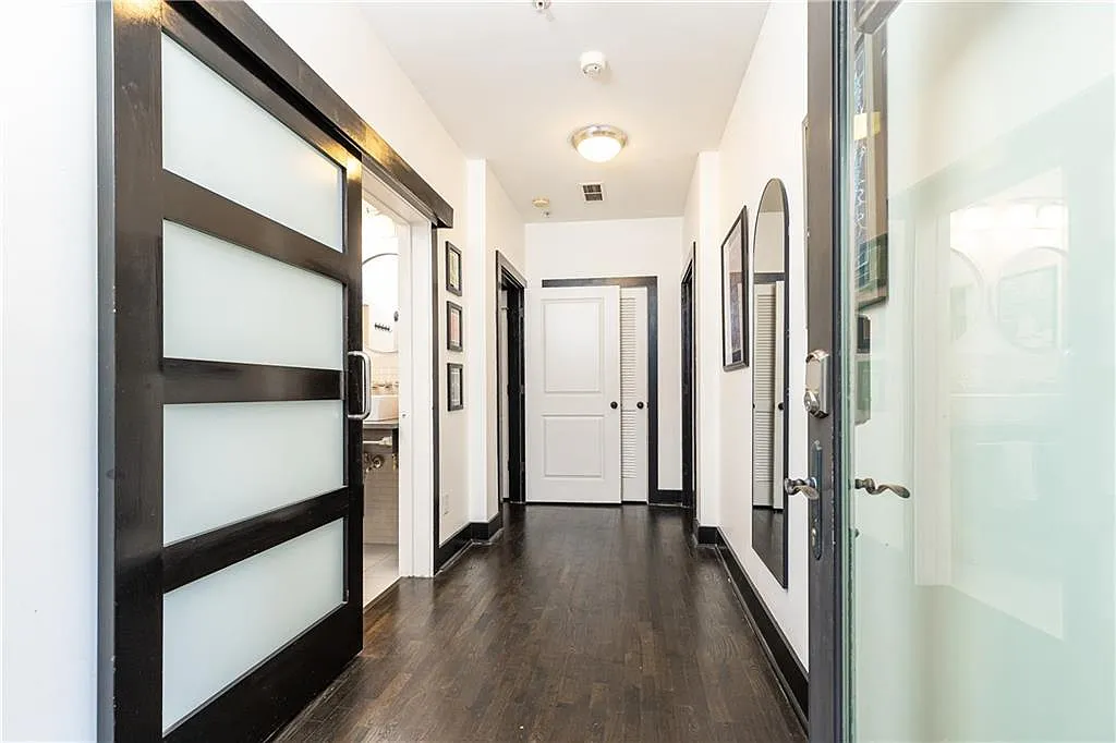 Move-In Ready 1 Bedroom Condo