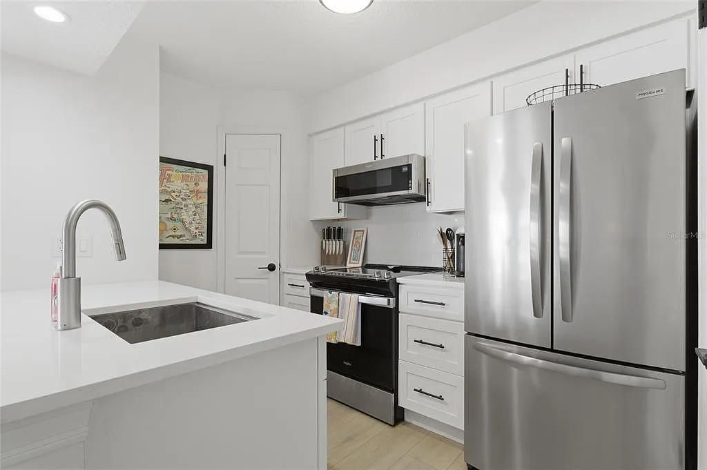 Modern Tampa Condo in Prime South Tampa Location