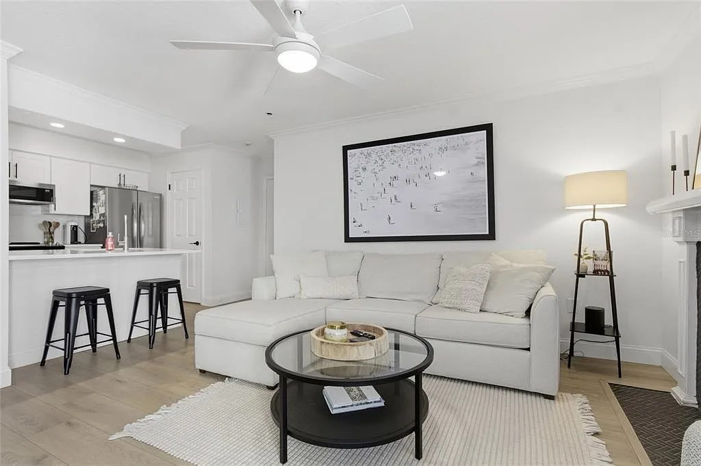 Modern Tampa Condo in Prime South Tampa Location