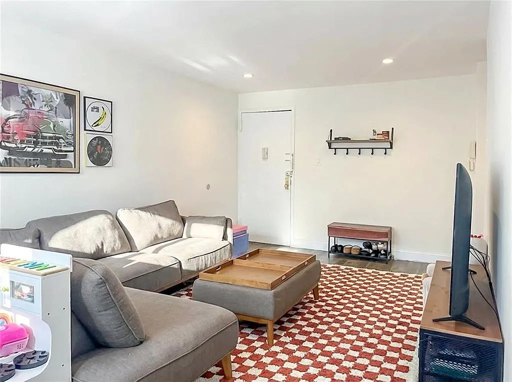Cozy Staten Island Condo for Rent – Prime Location