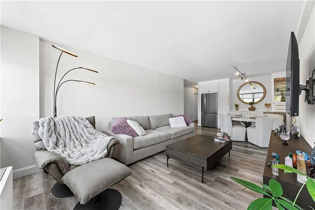 Cozy Modern Condo in Staten Island – Prime Location
