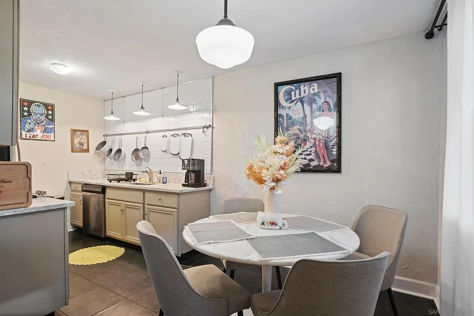 Cozy & Convenient Condo in Prime San Diego Location
