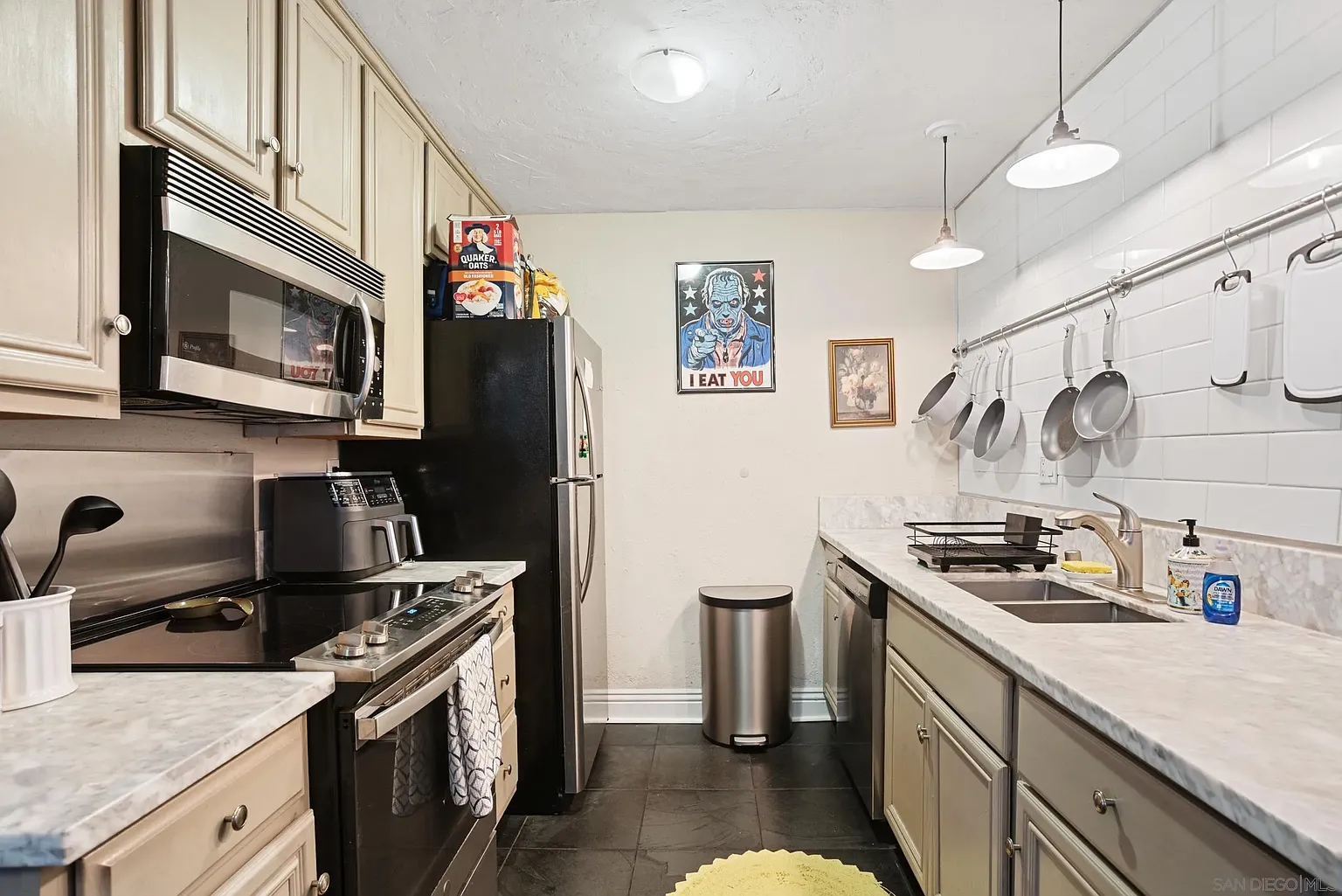 Cozy & Convenient Condo in Prime San Diego Location
