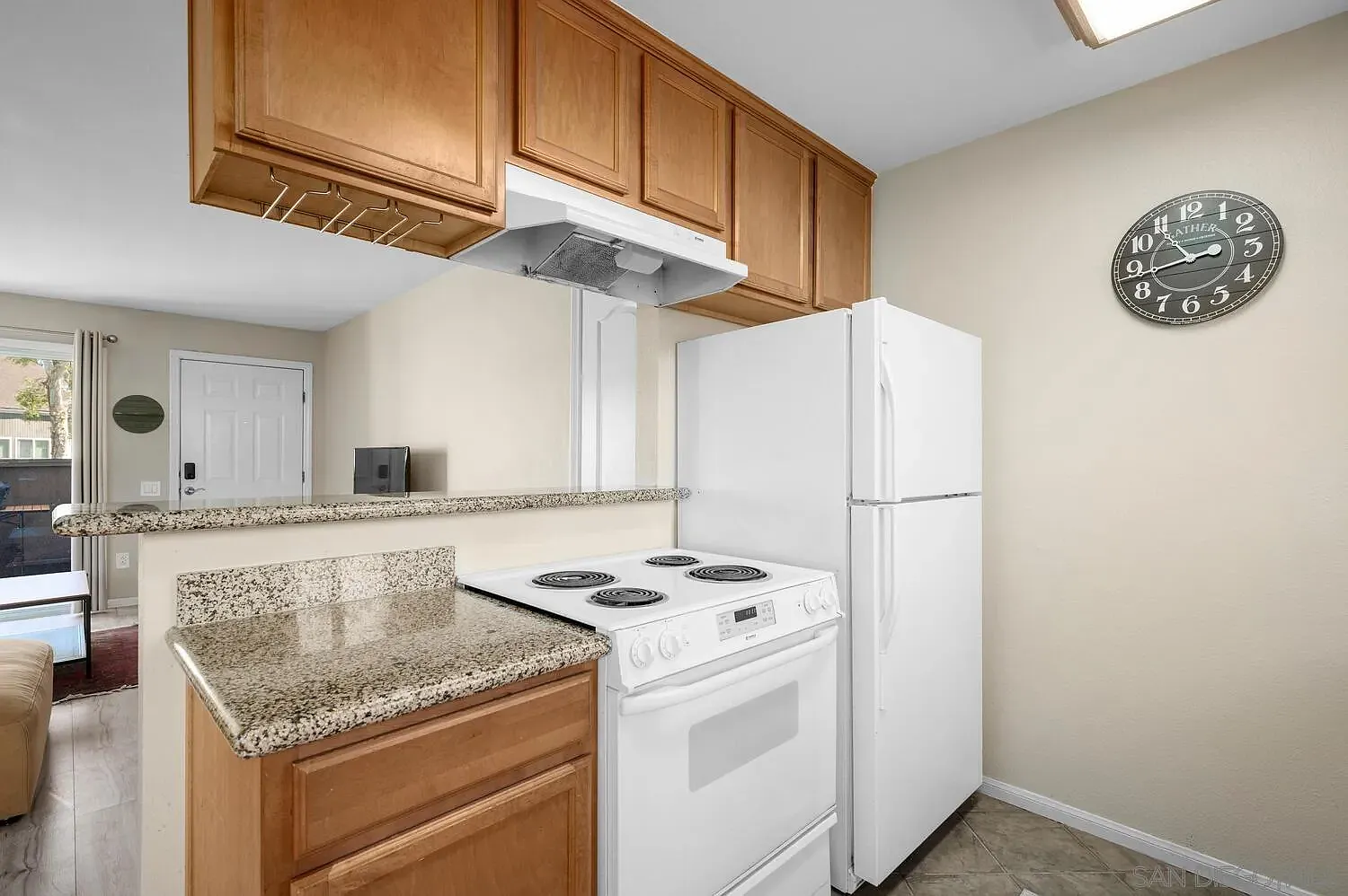 Modern Condo in Prime San Diego Location – Easy Living & Great Convenience
