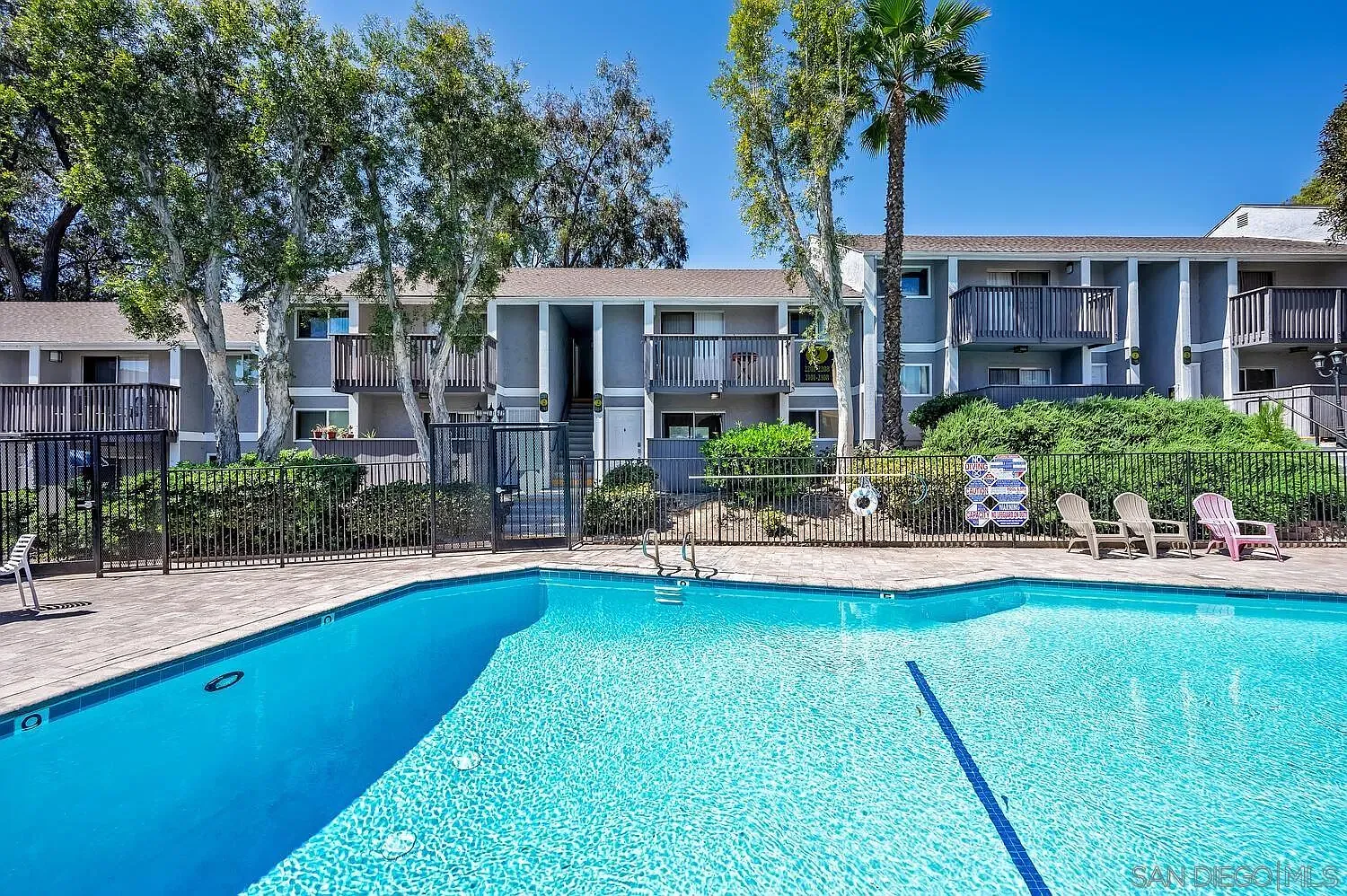 Modern Condo in Prime San Diego Location – Easy Living & Great Convenience