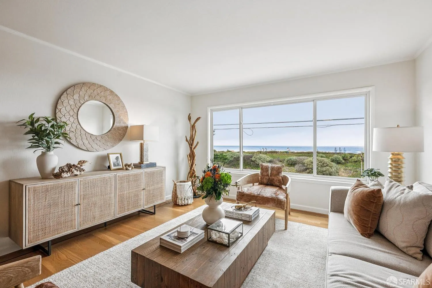 Cozy Coastal Condo for Rent – Great Location Near Ocean & Parks