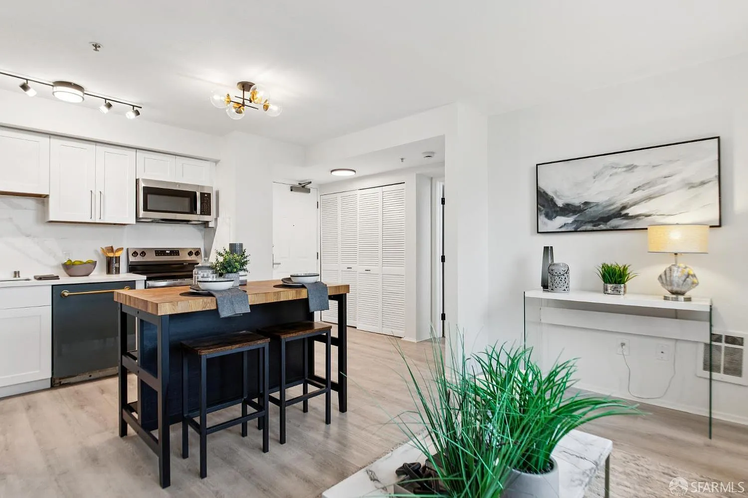 Modern Condo for Rent in Prime San Francisco Location – Comfortable City Living