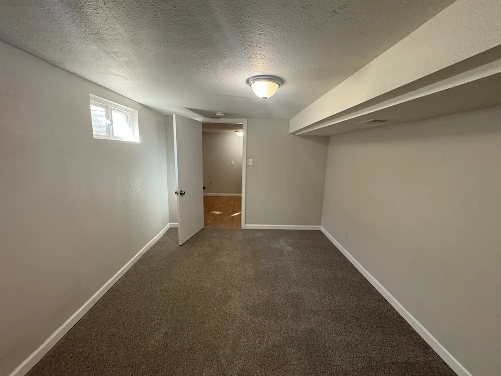 Cozy & Spacious Single Family Home – Flexible Lease Options in Aurora, CO