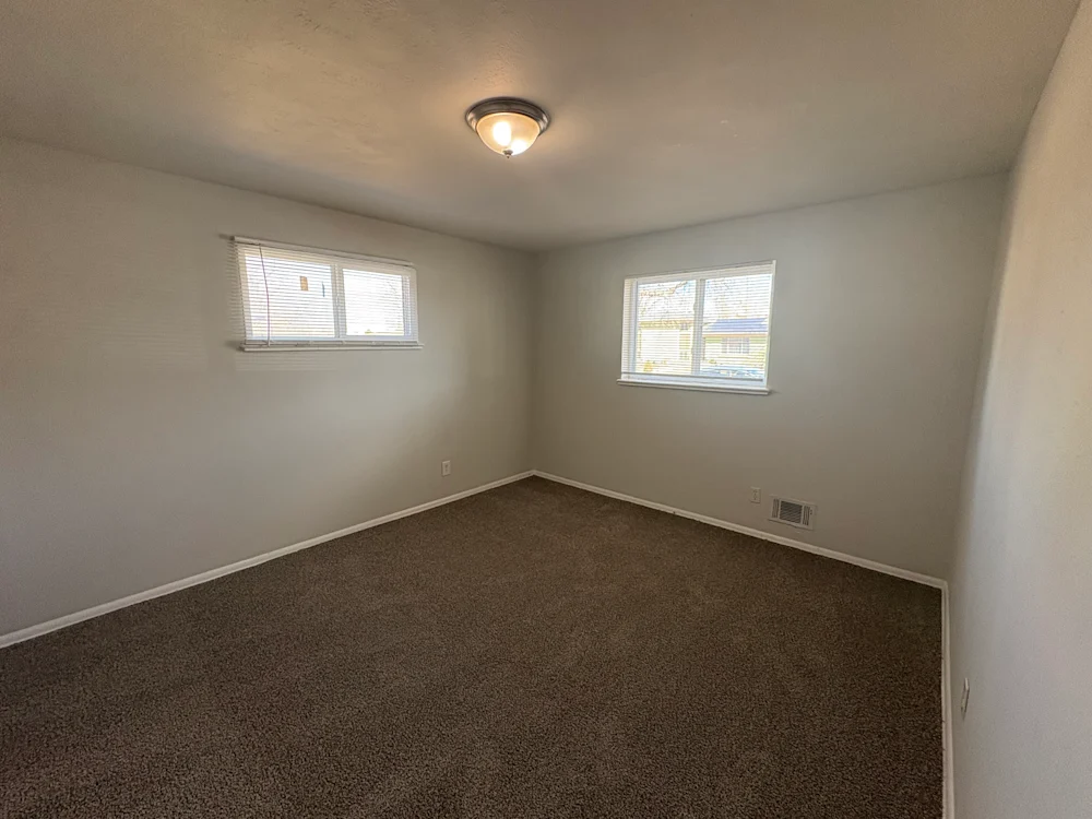 Cozy & Spacious Single Family Home – Flexible Lease Options in Aurora, CO