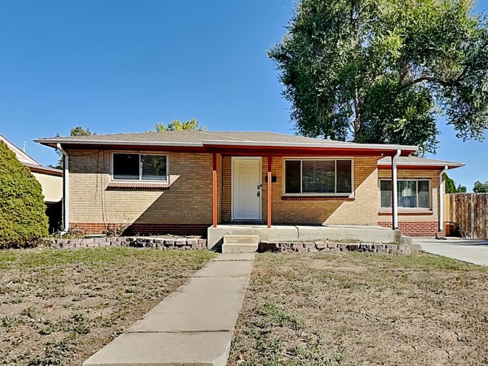 Charming Single-Family Home in Denver Area – Comfortable Living & Flexible Terms