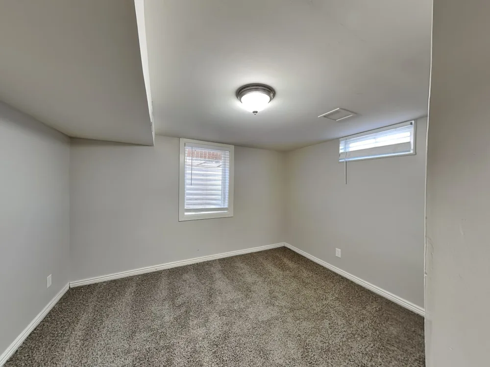 Charming Single-Family Home in Denver Area – Comfortable Living & Flexible Terms