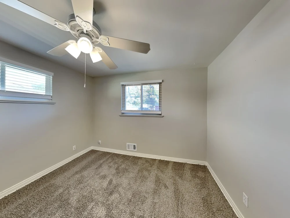 Charming Single-Family Home in Denver Area – Comfortable Living & Flexible Terms