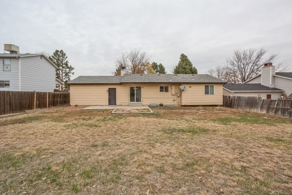 Comfortable Single Family Home in Aurora with Flexible Leasing Options
