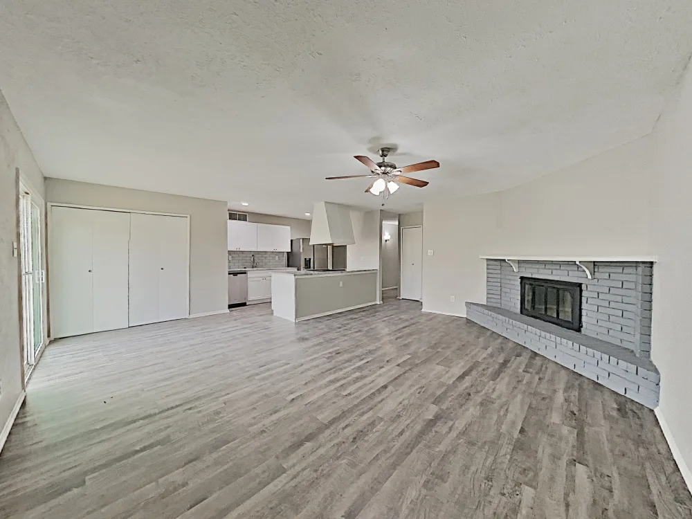 Spacious Single-Family Home in a Quiet Dallas Neighborhood
