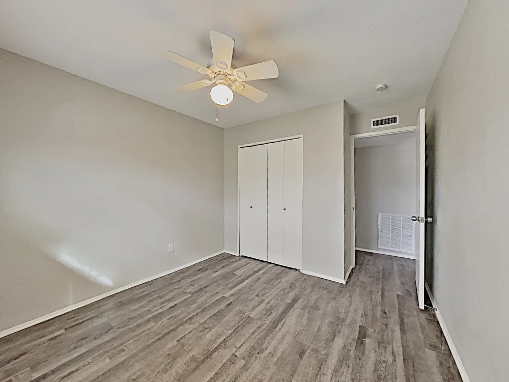 Spacious Single-Family Home in a Quiet Dallas Neighborhood