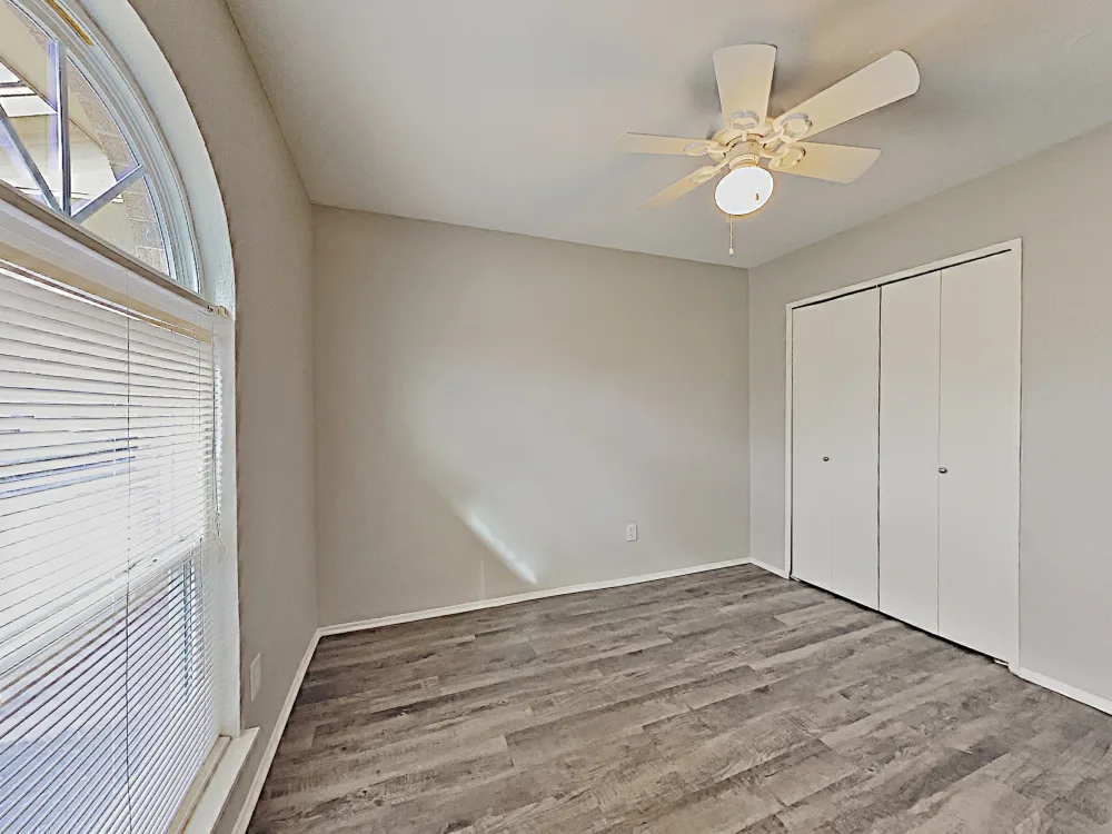 Spacious Single-Family Home in a Quiet Dallas Neighborhood