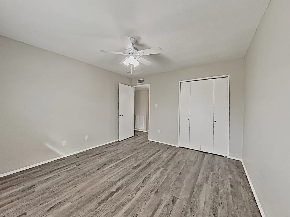 Spacious Single-Family Home in a Quiet Dallas Neighborhood