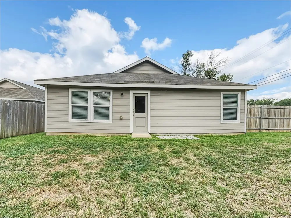 Comfortable Single-Family Home for Rent – Flexible Leasing Options in Dallas