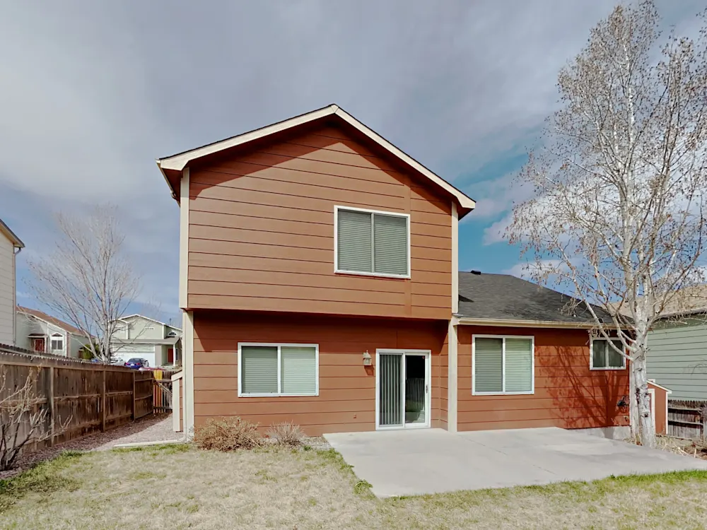 Spacious Single-Family Home in Quiet Neighborhood – Flexible Rental Opportunity