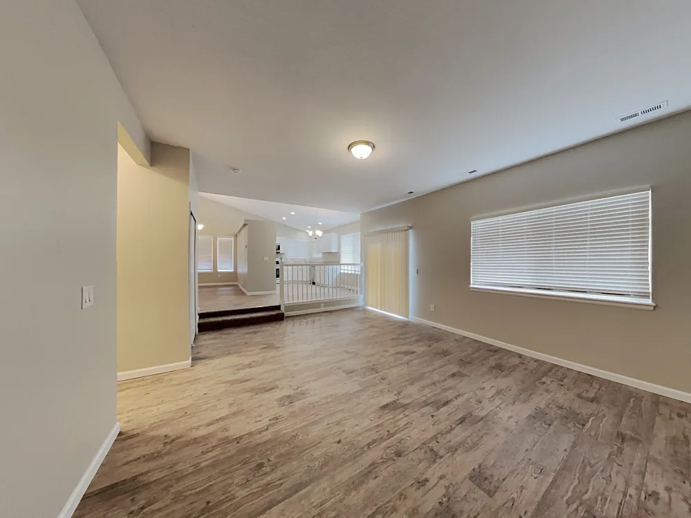 Spacious Single-Family Home in Quiet Neighborhood – Flexible Rental Opportunity