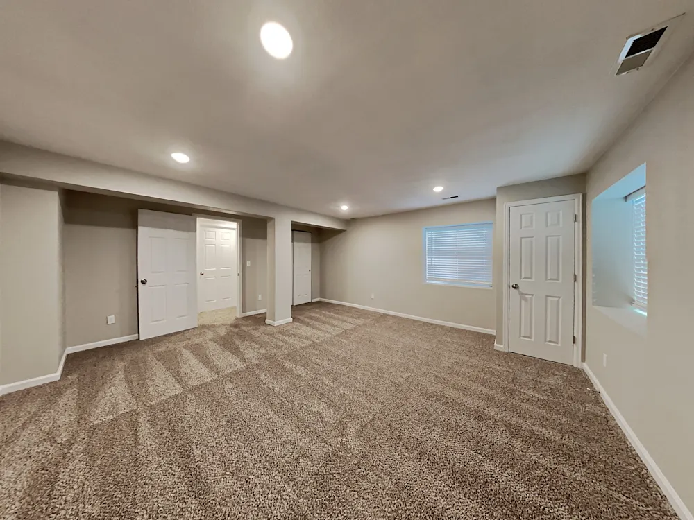 Spacious Single-Family Home in Quiet Neighborhood – Flexible Rental Opportunity