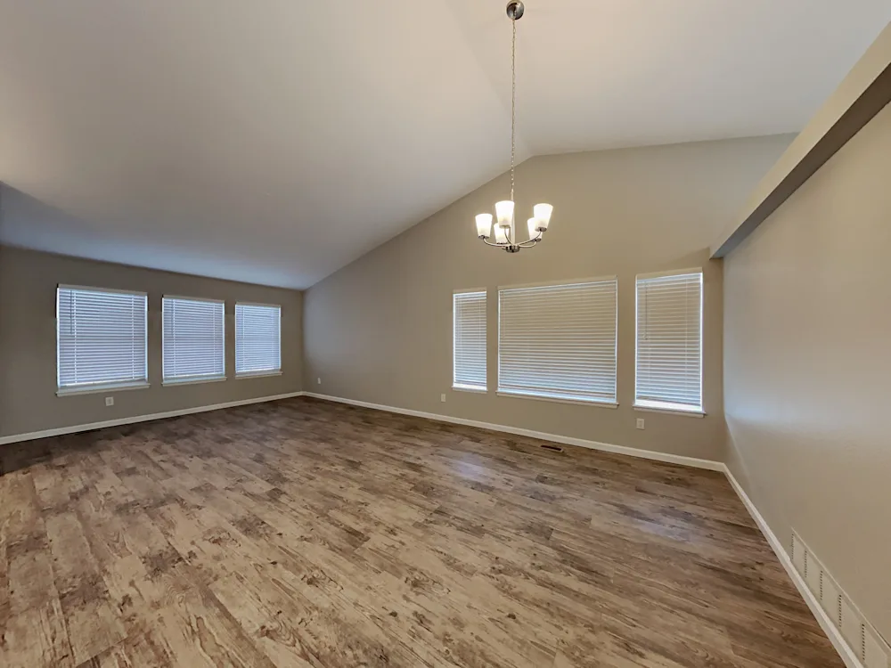 Spacious Single-Family Home in Quiet Neighborhood – Flexible Rental Opportunity