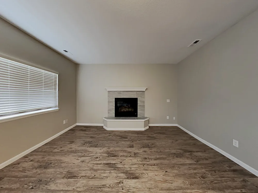 Spacious Single-Family Home in Quiet Neighborhood – Flexible Rental Opportunity