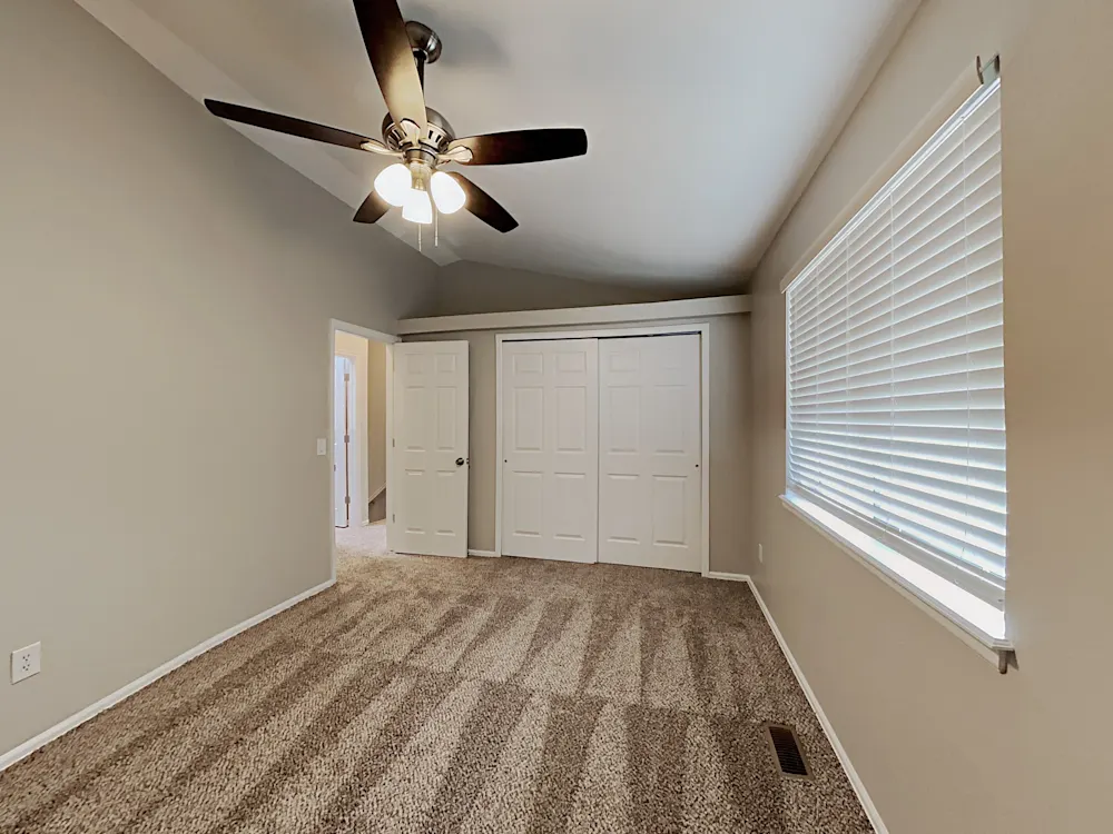 Spacious Single-Family Home in Quiet Neighborhood – Flexible Rental Opportunity