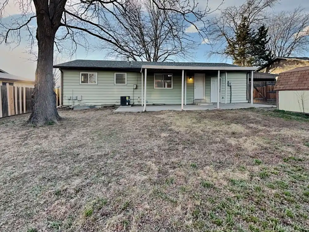 Spacious & Flexible Single-Family Home in Westminster – Great Location, Easy Living