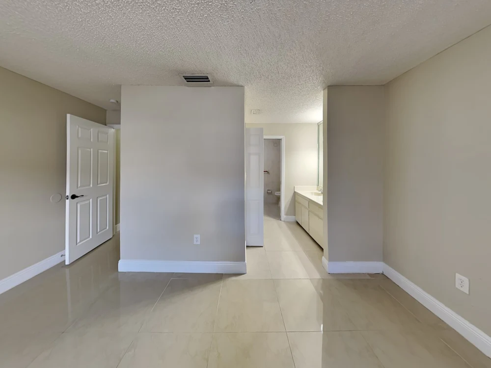 Spacious & Comfortable Home in Prime Miami Location. Ready for Immediate Move-In
